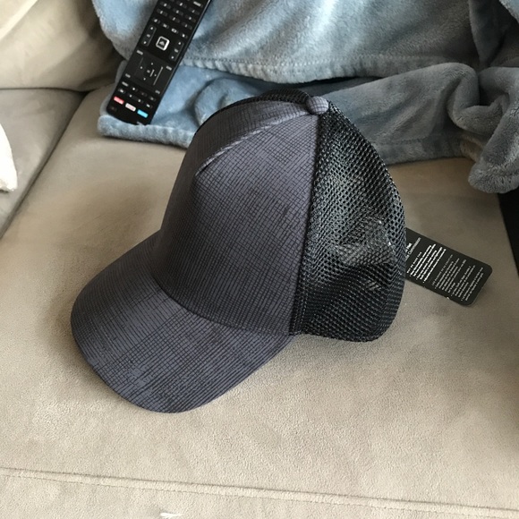 lululemon commission hat